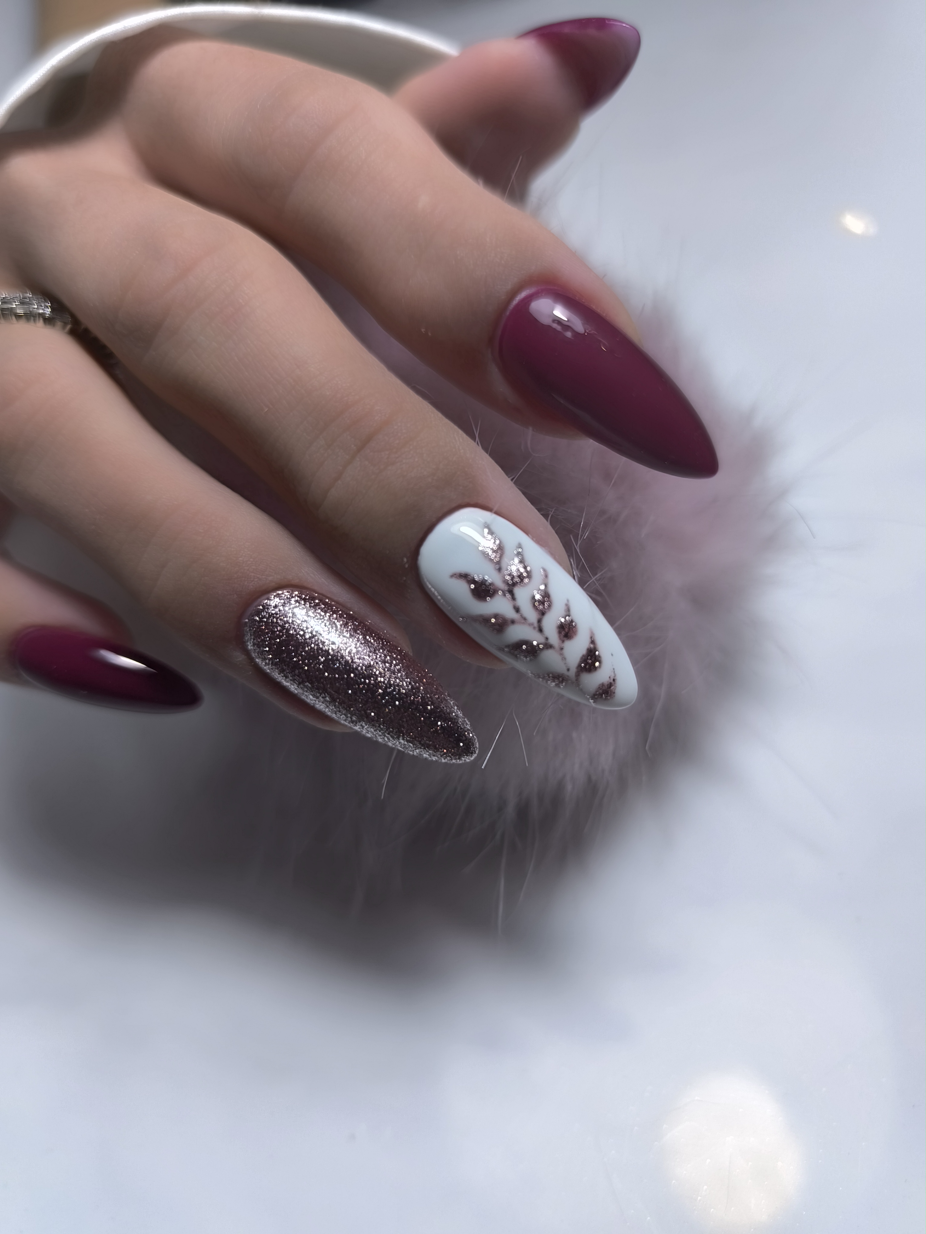 Modna stylizacja paznokci na lato - Studio WOW Suwałki